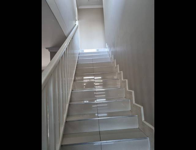 3 BEDROOM TOWNHOUSE RENTED IN EDGEMOUNT ESTATE